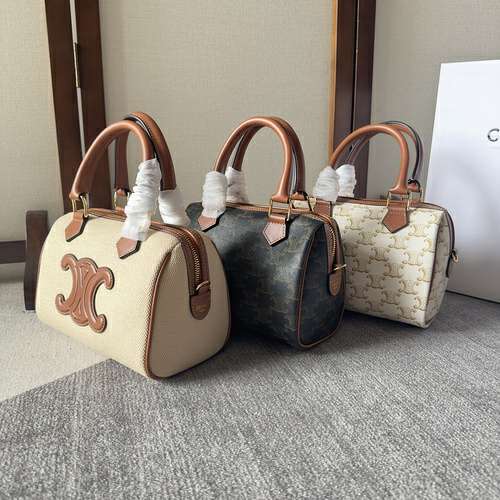 Picture of Celine Lady Handbags _SKUfw156715607fw